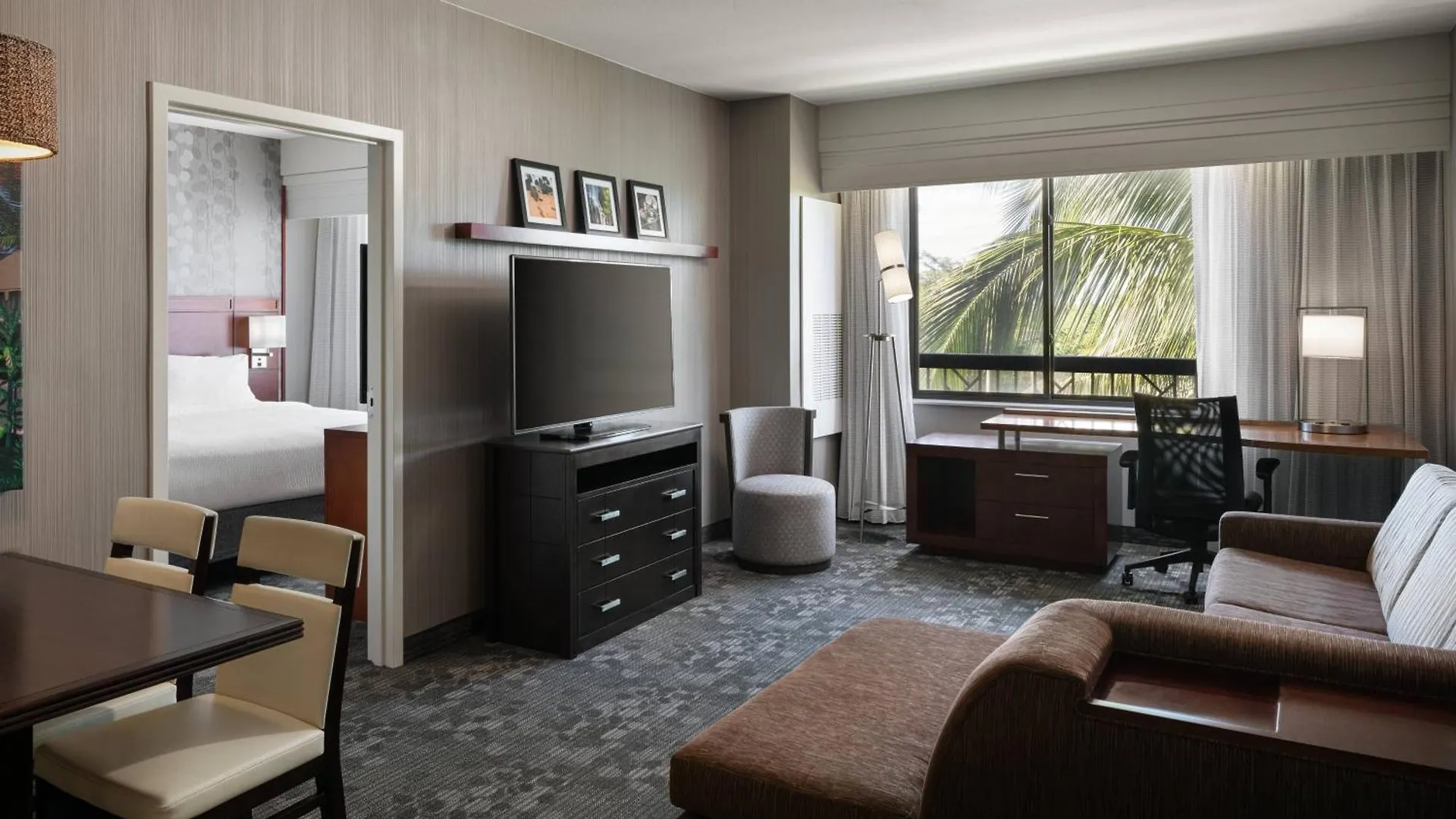 Courtyard By Marriott Maui Kahului Airport Hotel
